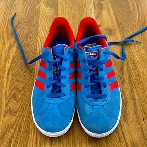 ADIDAS Gazelle/ size men 6.5/ blue and red
